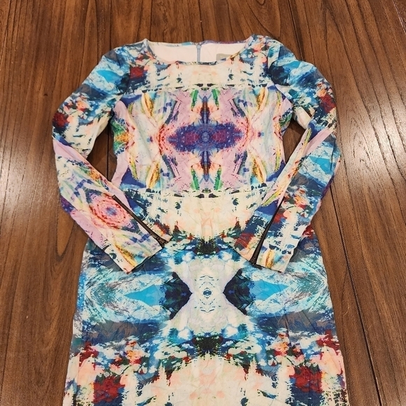 White suede brand Long sleeve bodycon fitted art multicolor abstract mini dress - Picture 2 of 15